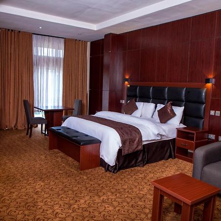 Best Western Plus Енугу Екстер'єр фото