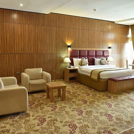 Best Western Plus Енугу Екстер'єр фото