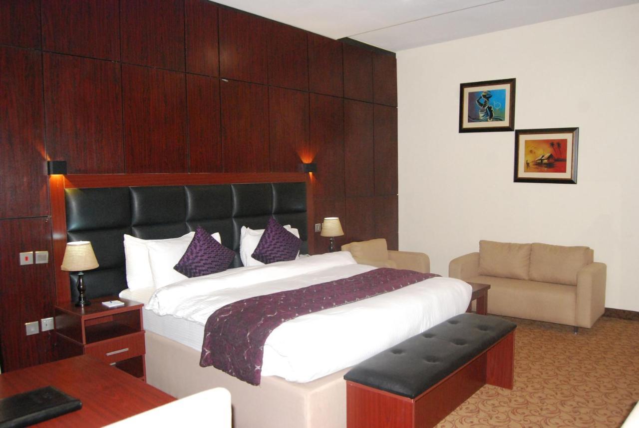 Best Western Plus Енугу Екстер'єр фото