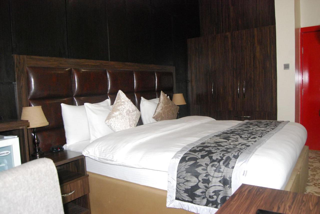Best Western Plus Енугу Екстер'єр фото