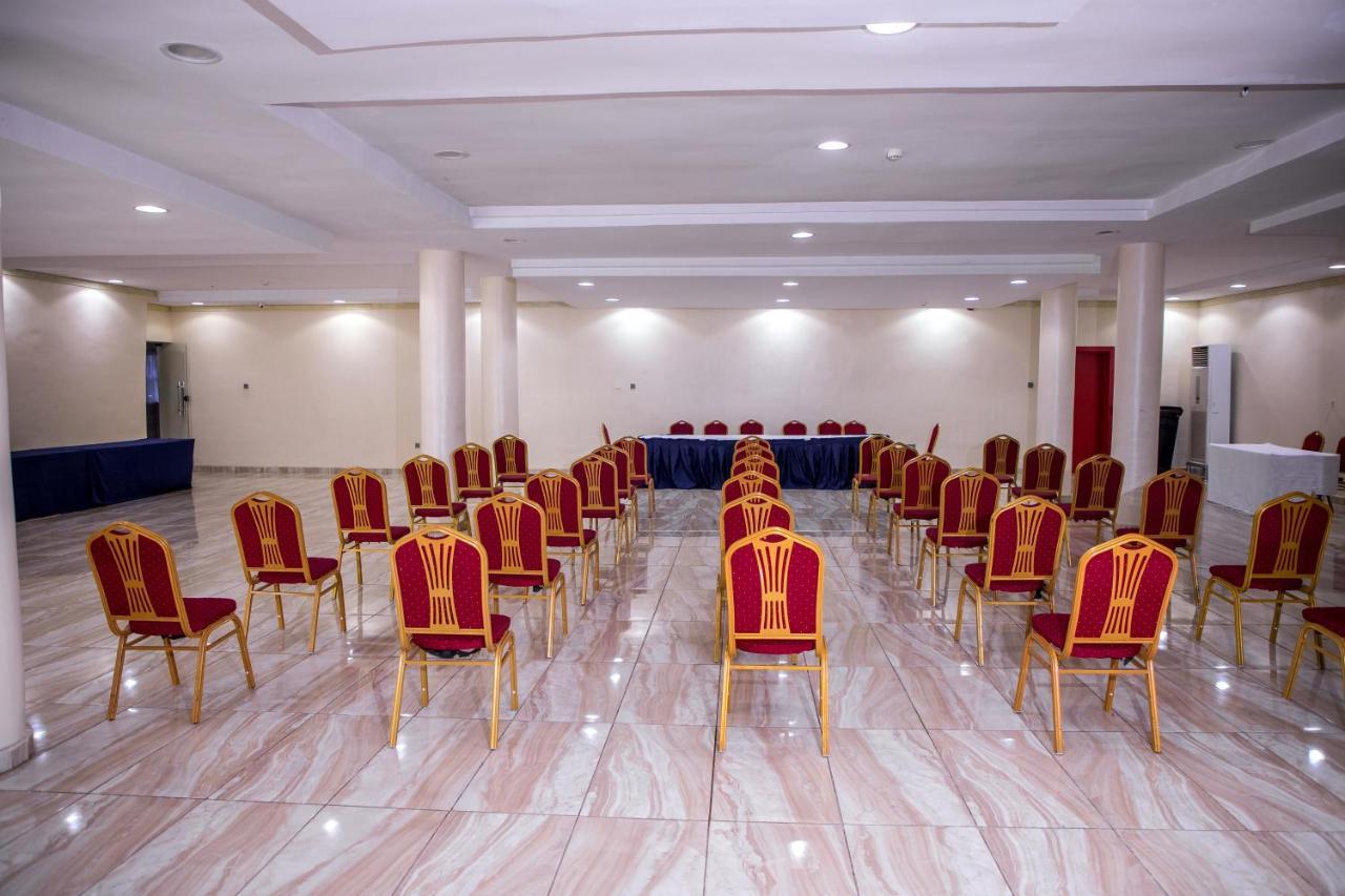 Best Western Plus Енугу Екстер'єр фото
