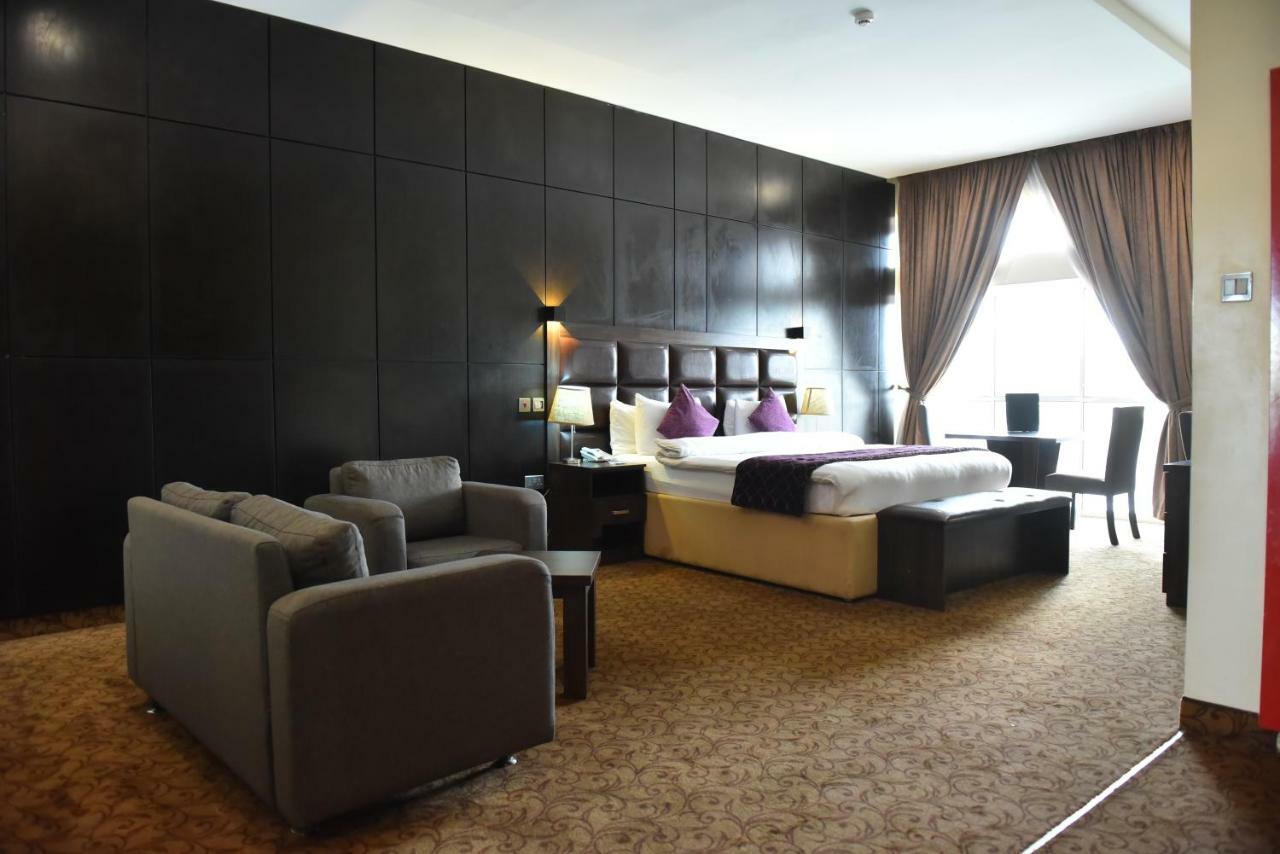 Best Western Plus Енугу Екстер'єр фото