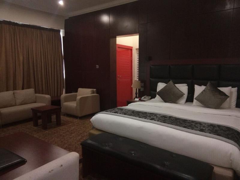 Best Western Plus Енугу Екстер'єр фото